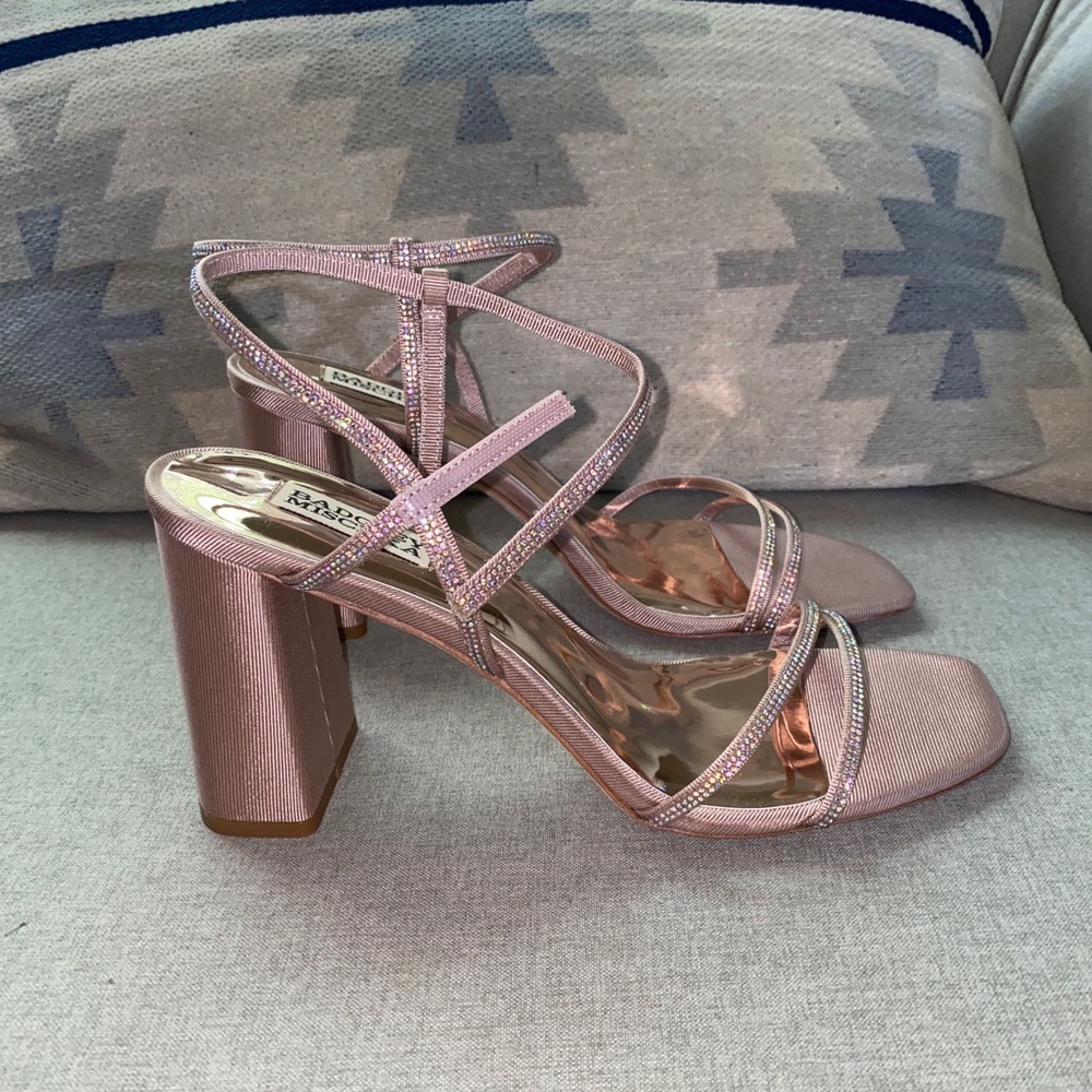 Badgley Mischka Blush Strappy Block Heel Sandals Size 11